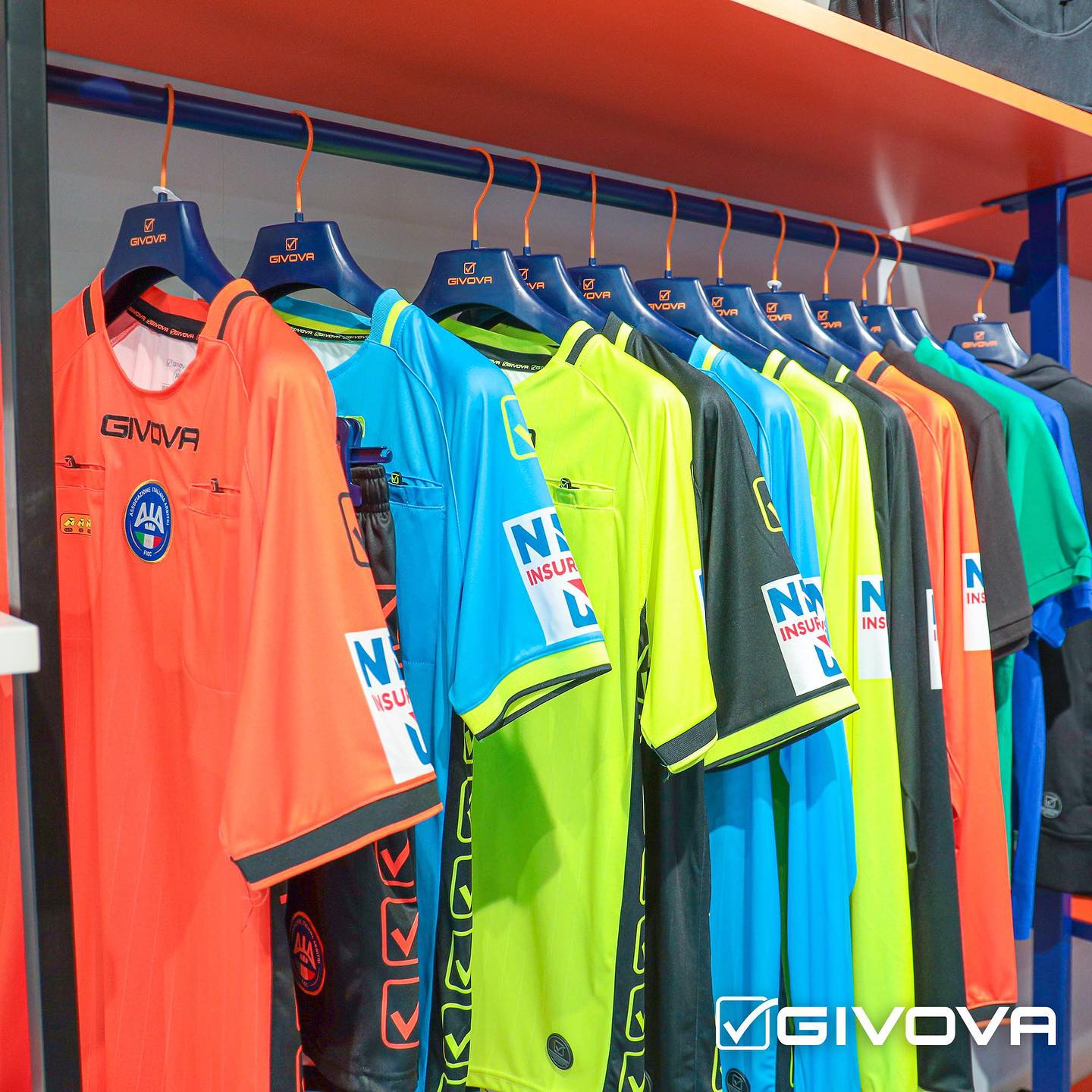 Sportovní dresy Givova – zápasové dresy pro kluby